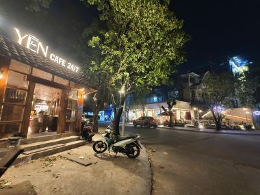 Thi Công Biển Hiệu Chữ Nổi Inox Sơn Tĩnh Điện Kết Hợp Đèn LED