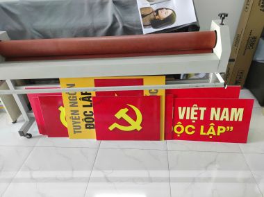 Trang trí quán xá mùa lễ hội