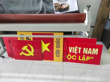 Trang trí quán xá mùa lễ hội