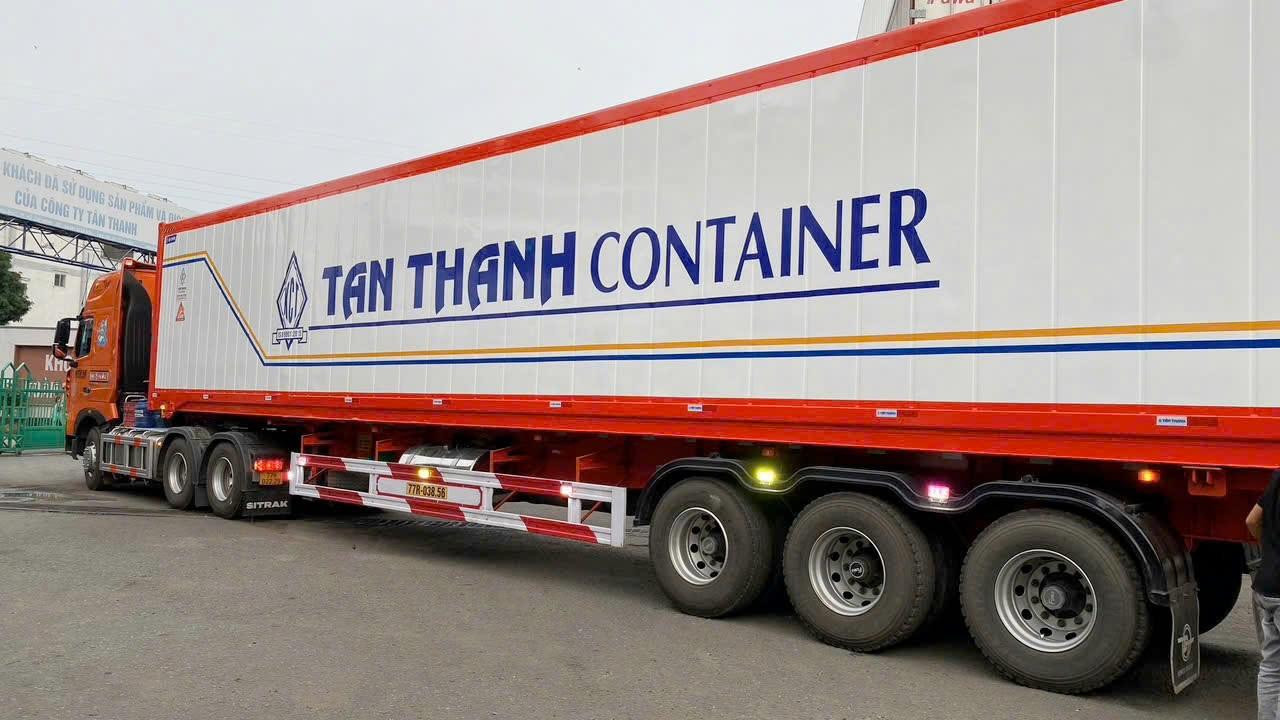 Dán Decal Xe Container